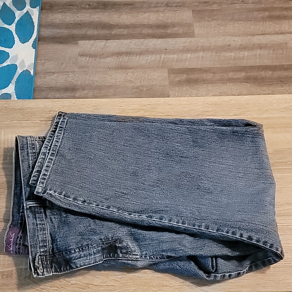 Gloria Vanderbilt Amanda fit jeans